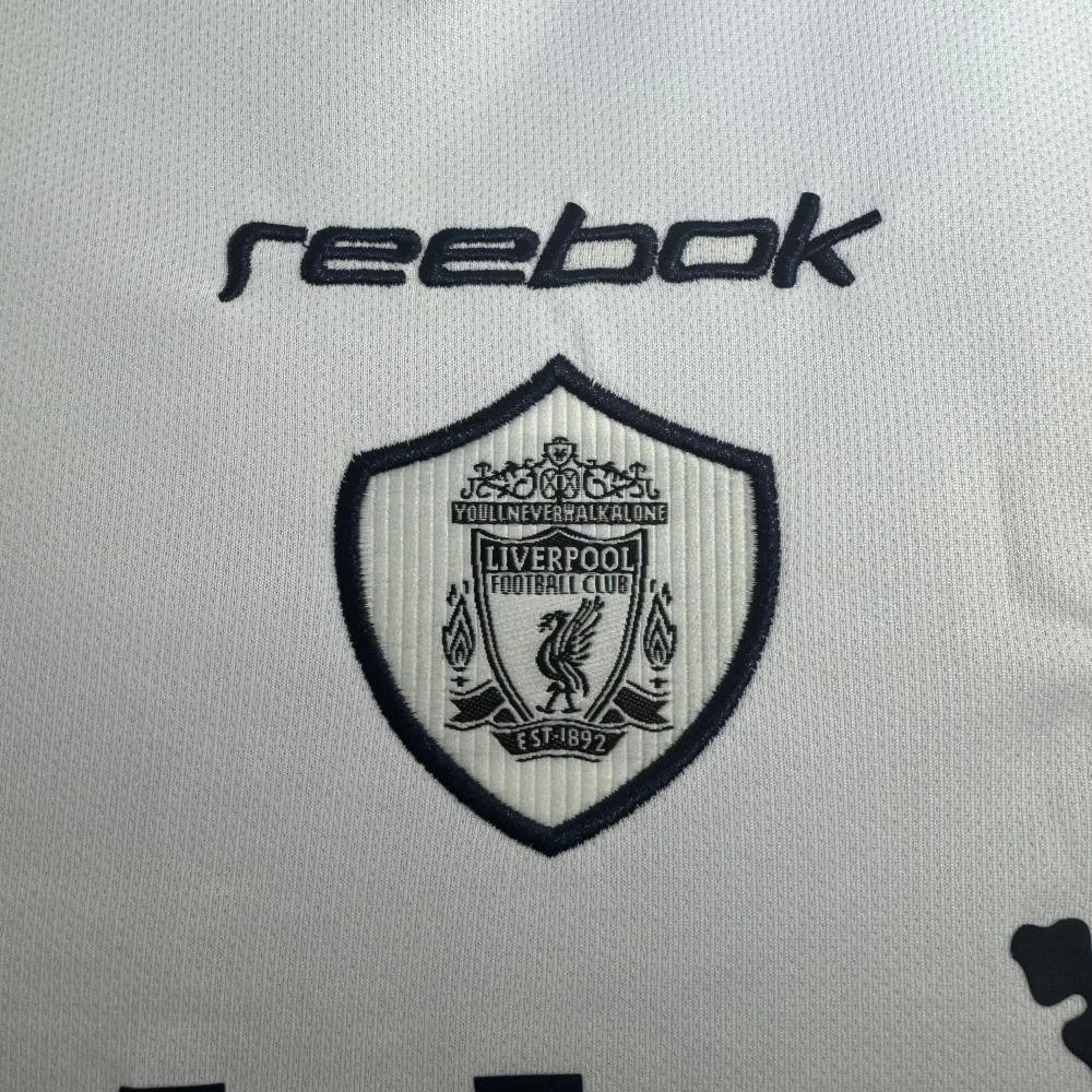 Retro Liverpool Away Football Jersey 2001/2002