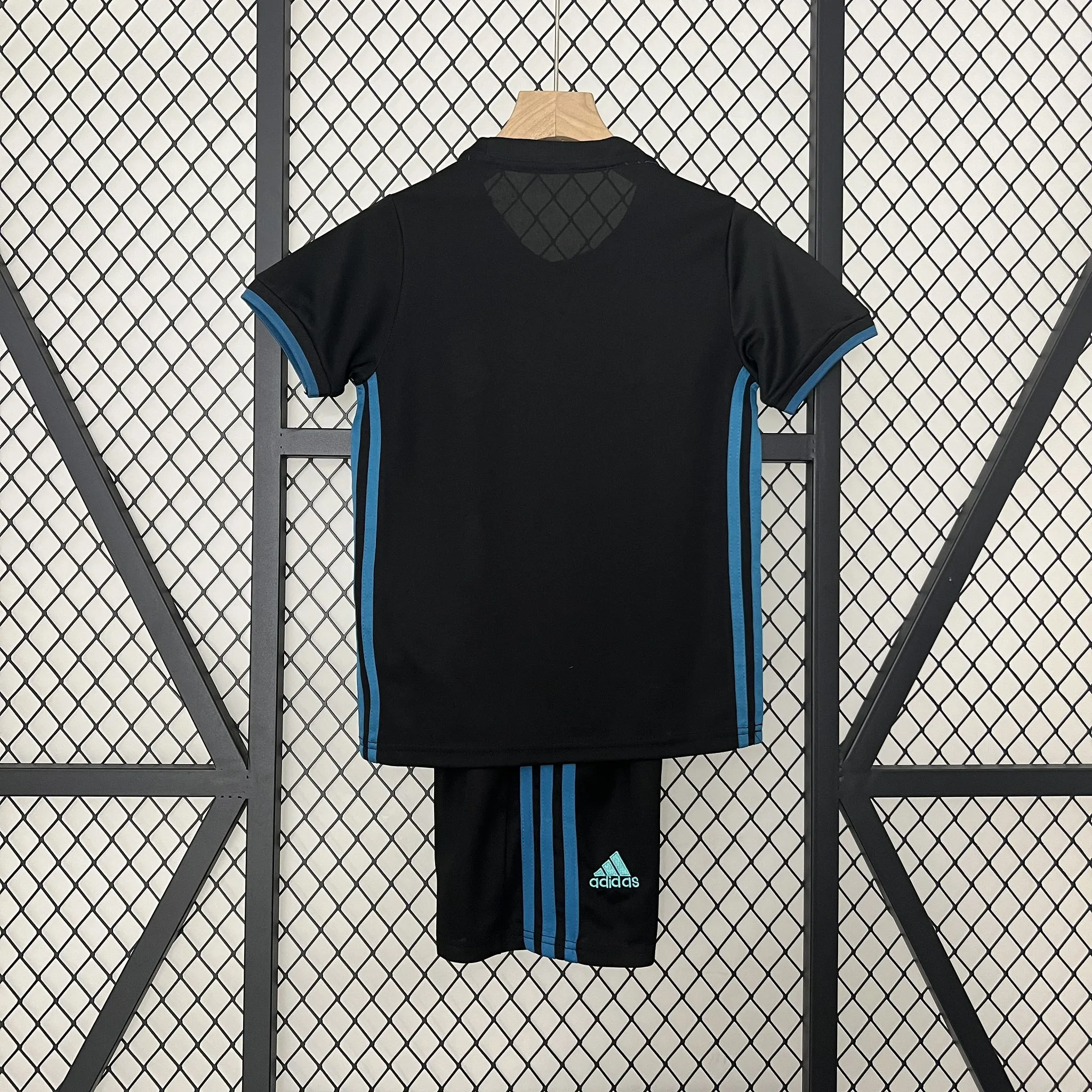 Real Madrid 17-18 Away Retro Kid Kits Youth Apparels Jersey