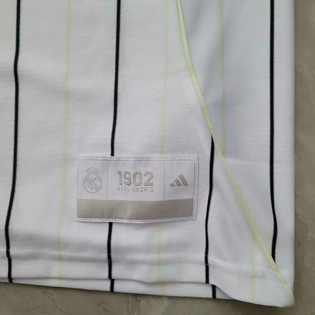 Real Madrid 2025-26 casual white striped short sleeved shirt